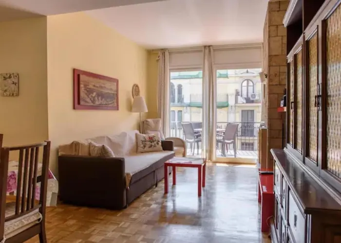 Ramblas Rentals Unique & Spacious Flat 4Br Terrace 20M Ramblas