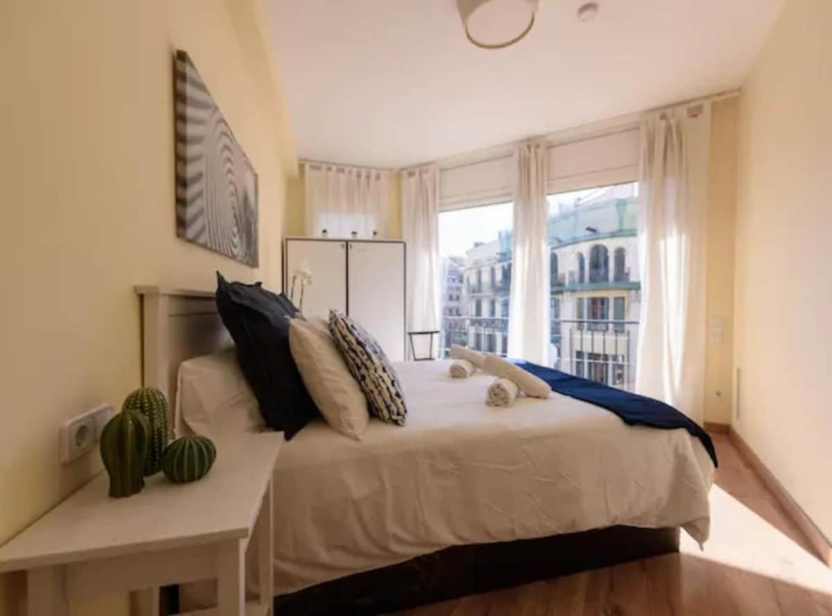 Apartamento Ramblas Unique & Spacious Flat 4br Terrace 20m Ramblas Barcelona